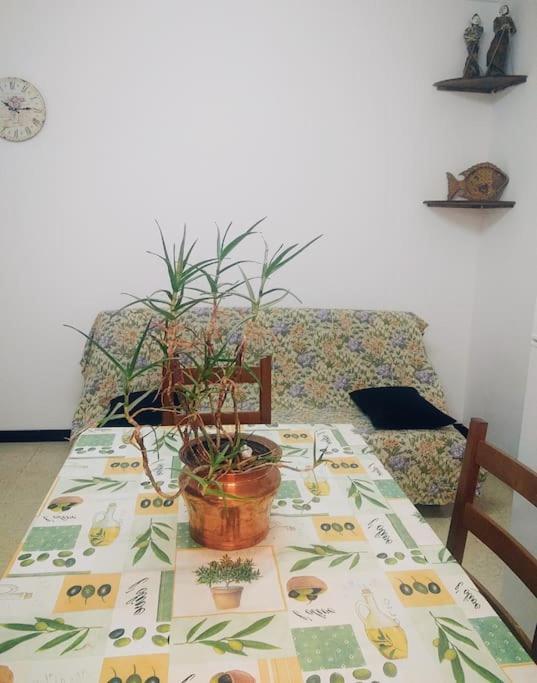 Gite Et Jardin En Bord De Riviere Saumane Exteriör bild